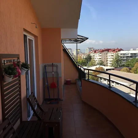 Luxurious 92m Duplex 아파트 *